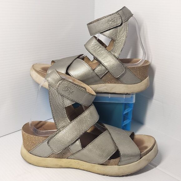 FLY London Idra Wedge Platform Sandal EU 41 Silver Metallic Leather Ankle Strap - Picture 2 of 12